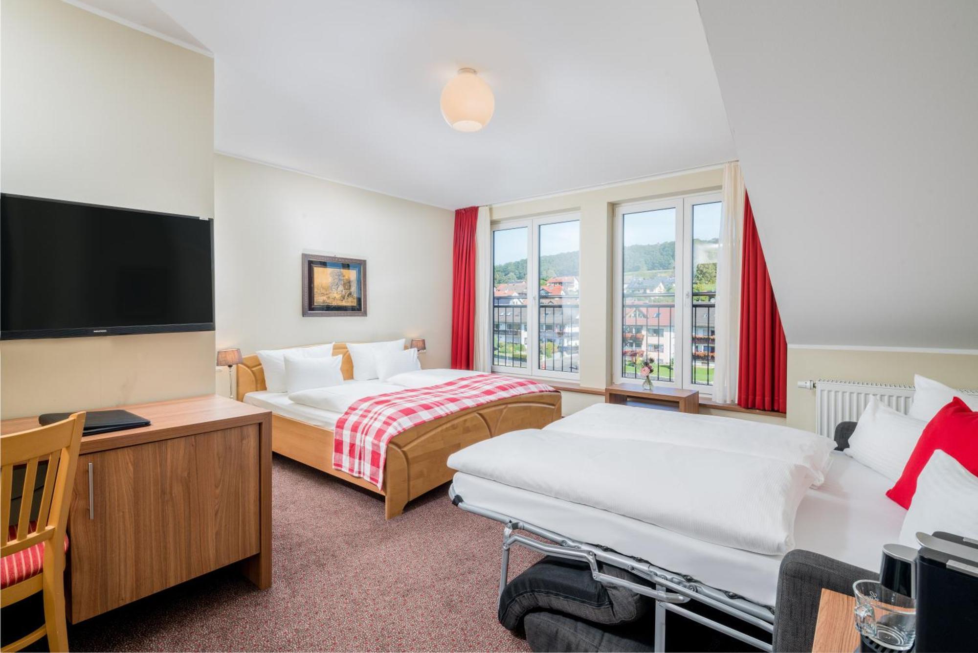 Best Western Hotel Brunnenhof Weibersbrunn Εξωτερικό φωτογραφία