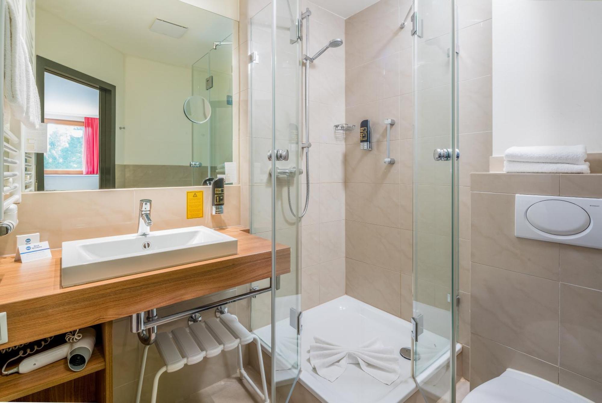 Best Western Hotel Brunnenhof Weibersbrunn Εξωτερικό φωτογραφία